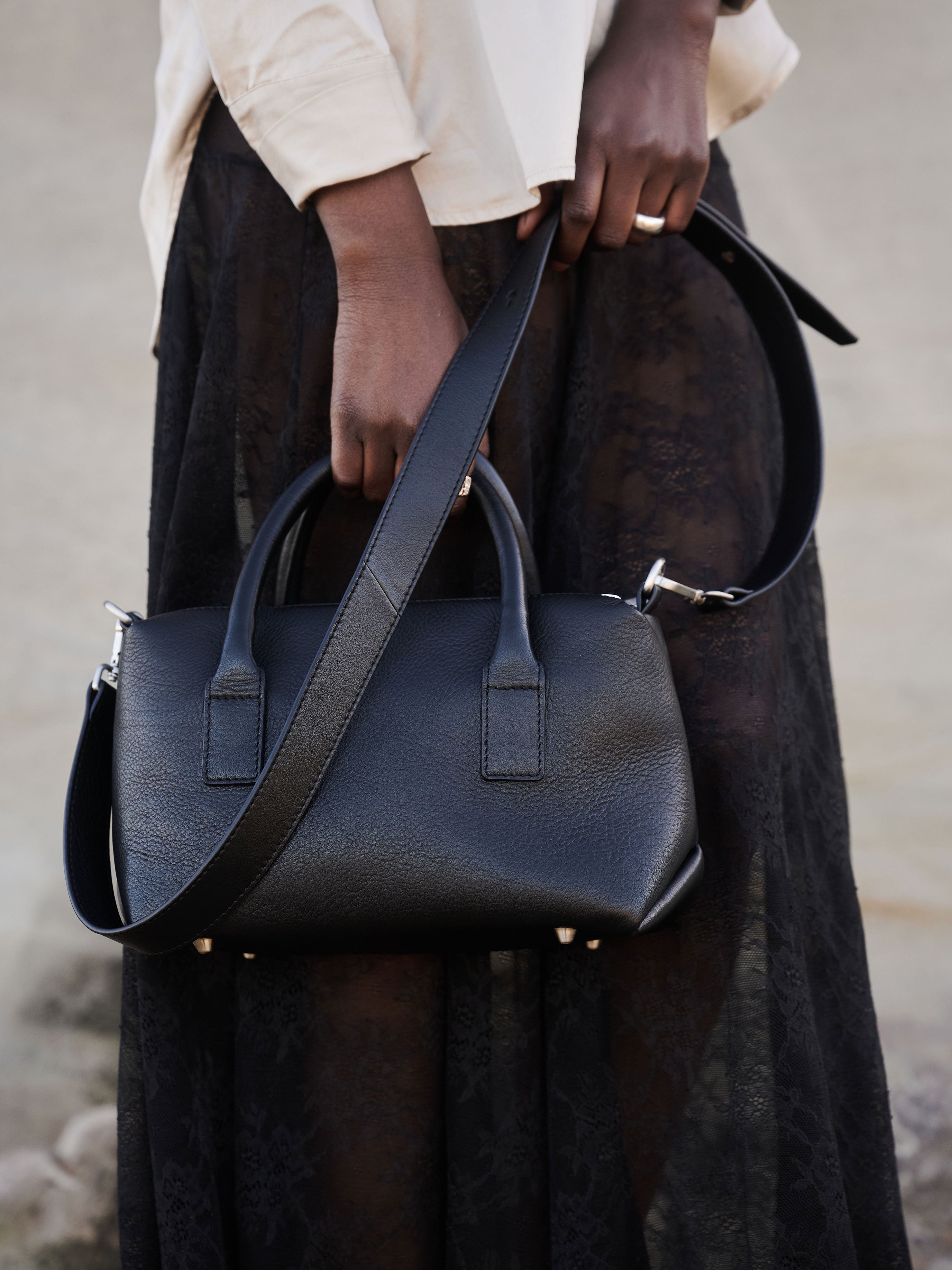 Boston Top Handle Bag — Black