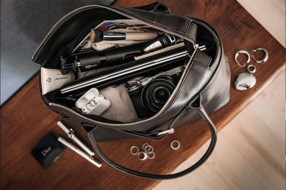 What the Wolff women carry