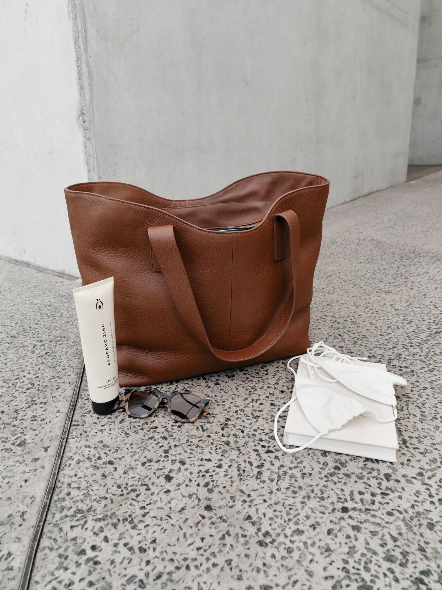 Sydney Tote Bag — Tan