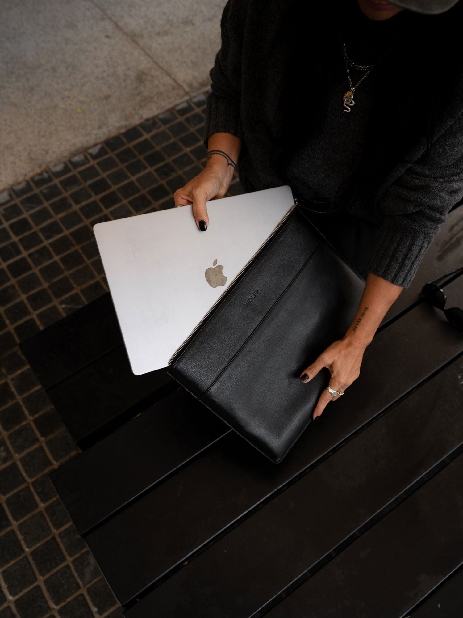 Oslo Laptop Sleeve — Black 16inch