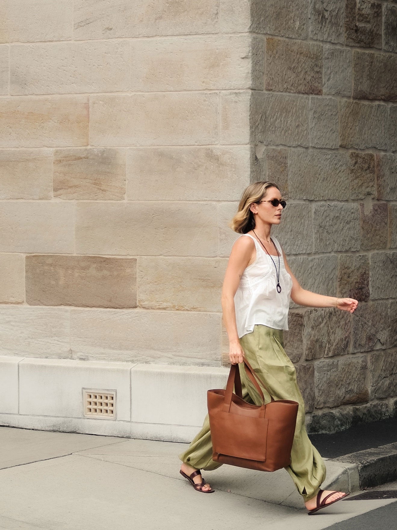 Sydney Tote Bag — Tan