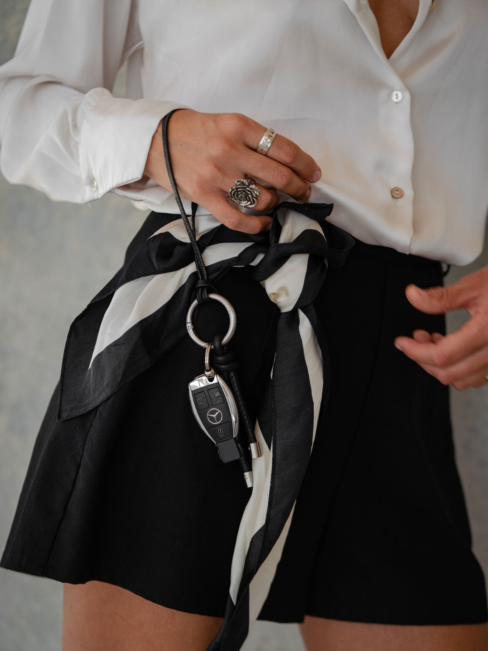Bundle: Classic Silk Scarf + Wolff Keyring Chocolate