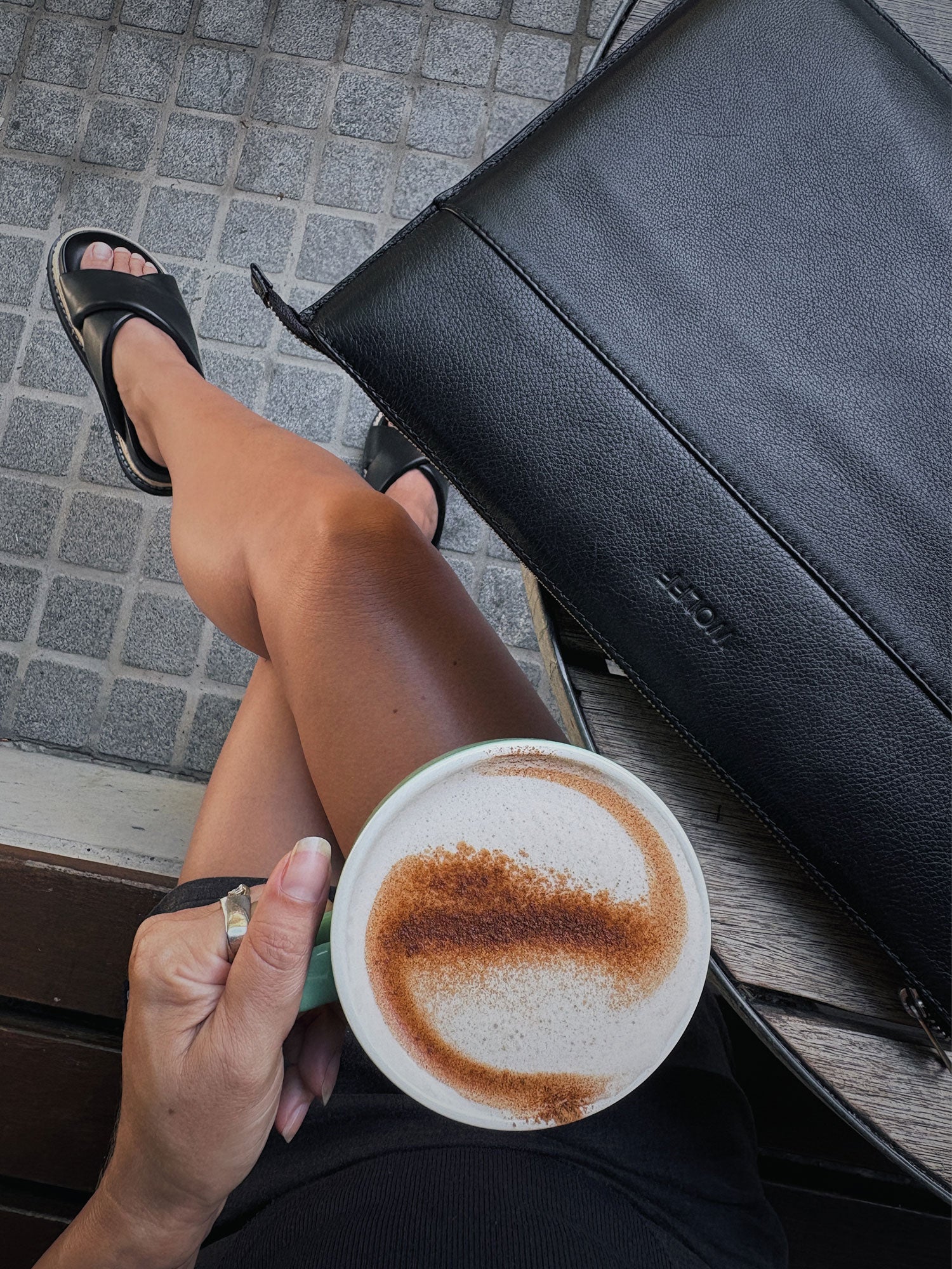 Oslo Laptop Sleeve — Black 16inch